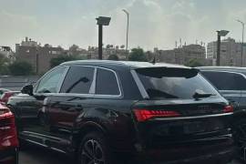 Audi Q7 2024