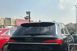 Audi Q7 2024